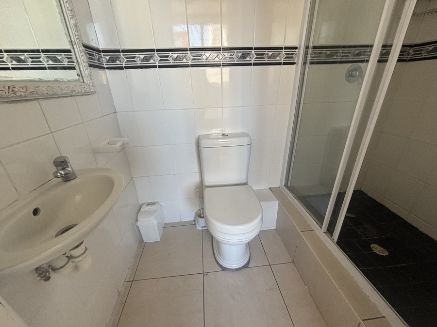 2 Bedroom Property for Sale in Humewood Eastern Cape